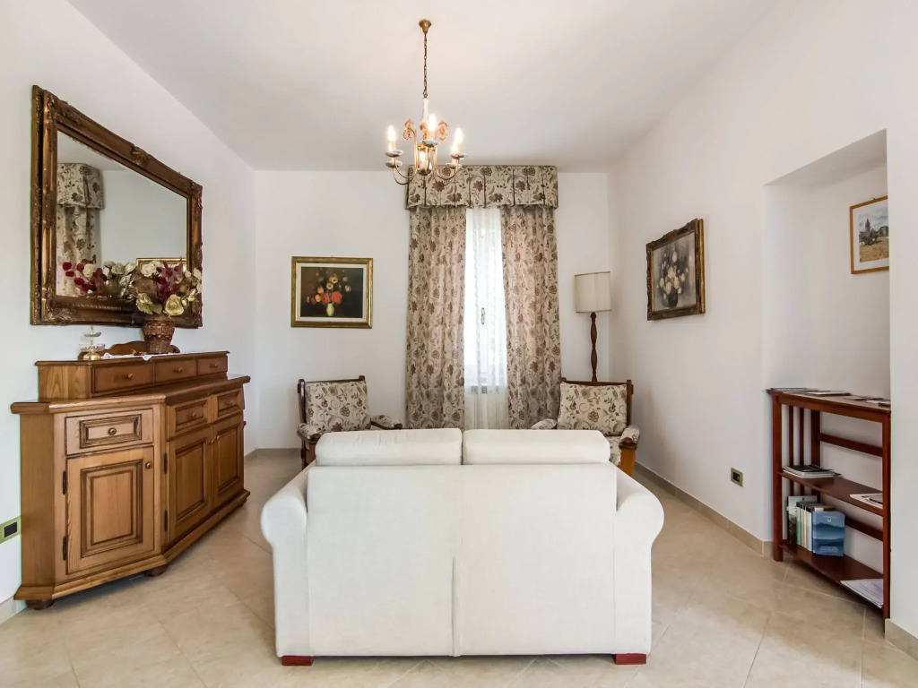 Beautiful holiday home in Montedinove with shared pool