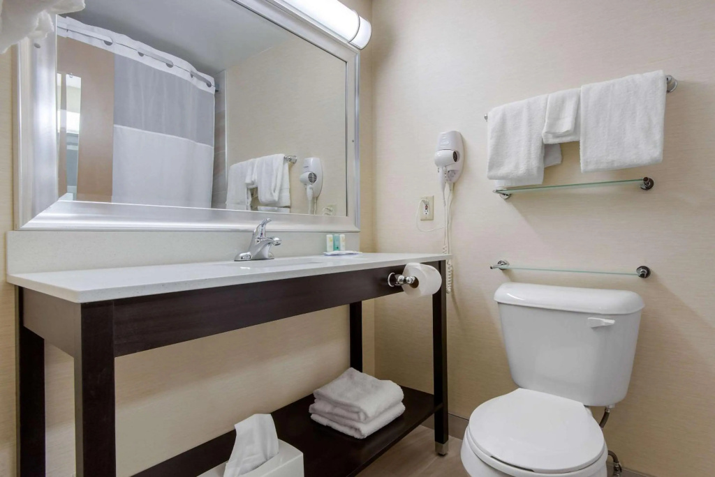 Quality Inn & Conference Centre Downtown Sudbury