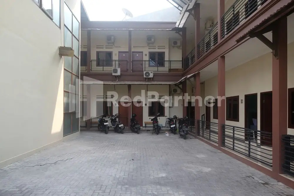 Mutiara Residence Near Simpang Lima Mitra RedDoorz