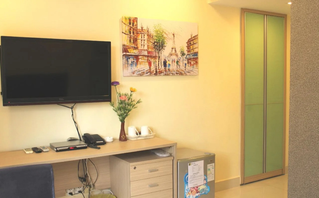 Palms Garden Saigon Apartment  Hotel