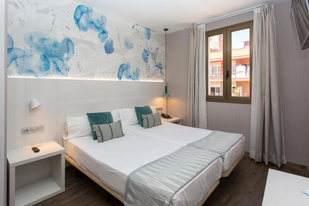 Hostal Operaramblas