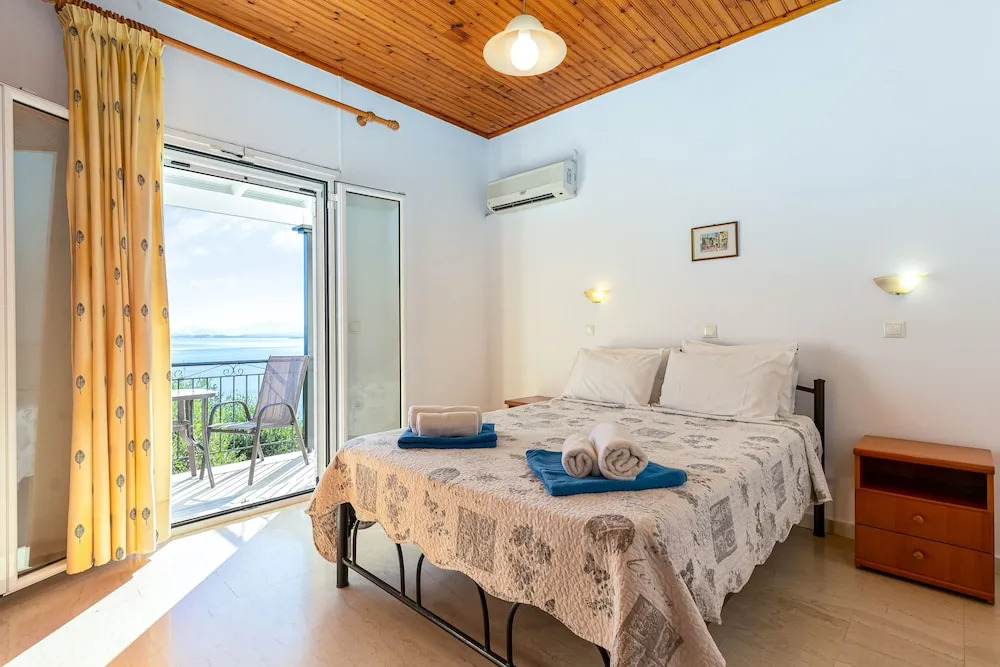 Villa Katina - private pool & sea view