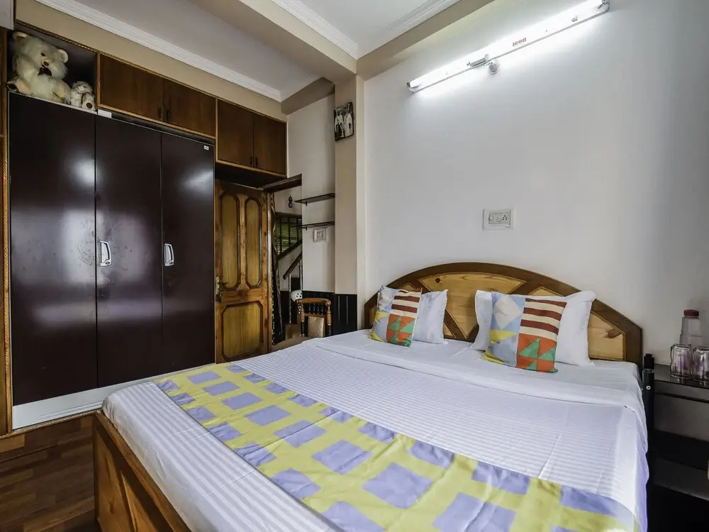 Oyo Home 22653 Fancy 3bhk