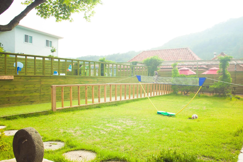 Gaypeong Smuff House Dokchae Pension