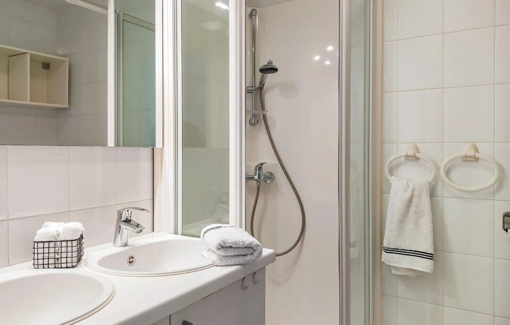 Amazing Apartment in Bredene With 1 Bedrooms and Wifi