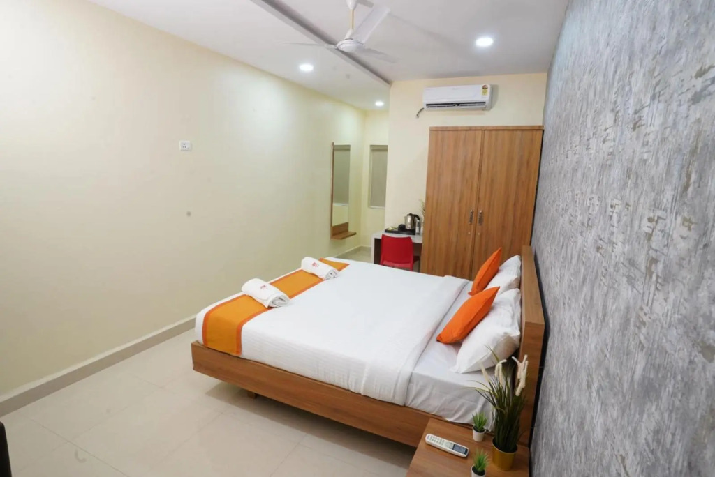 Hotel Iris Atnest Madhapur - A Business Hotel