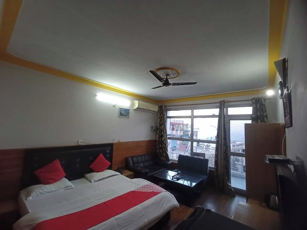7-High Rock Hotel
