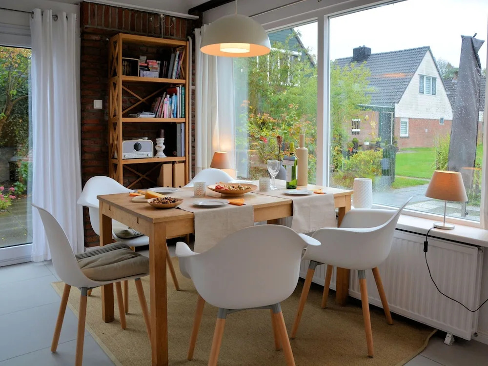 Spacious Holiday Home in South Holland by the Forest