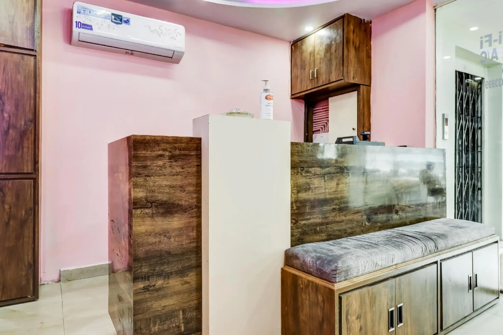 OYO 82567 Hotel Swagath Grand
