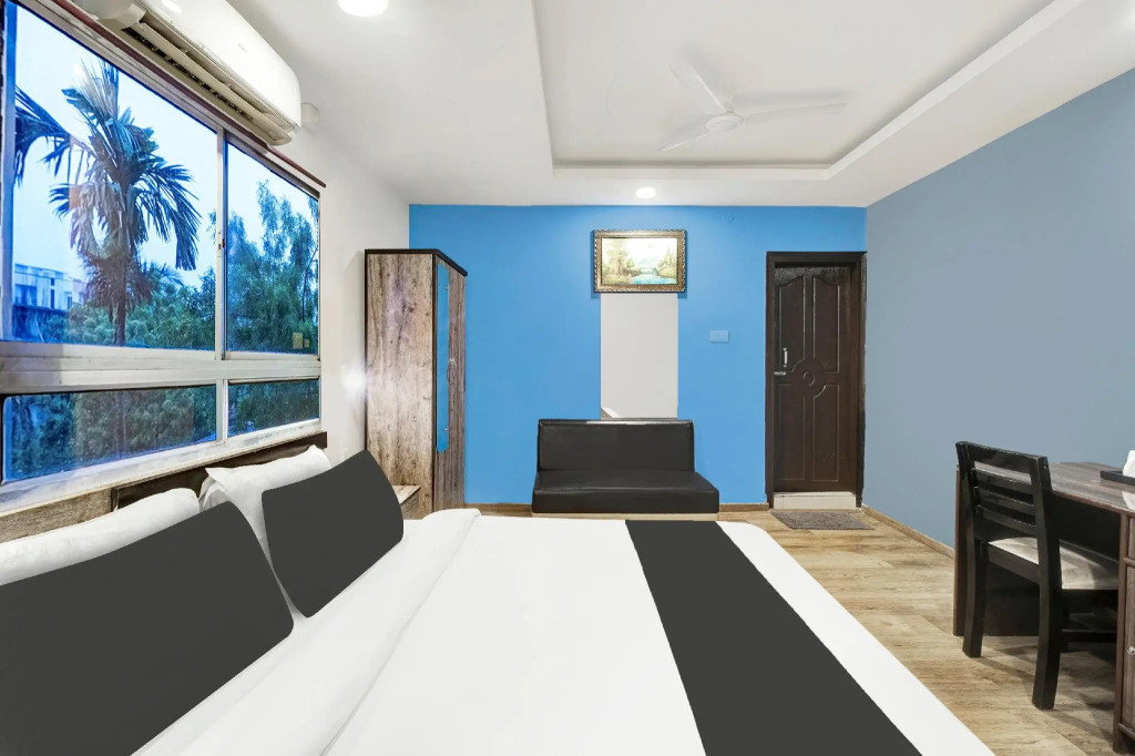 OYO 2988 Hotel Grand Majesty