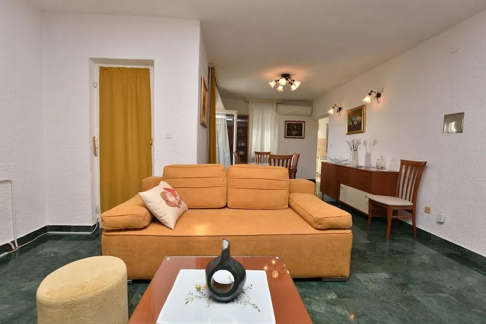 Apartments Dajana
