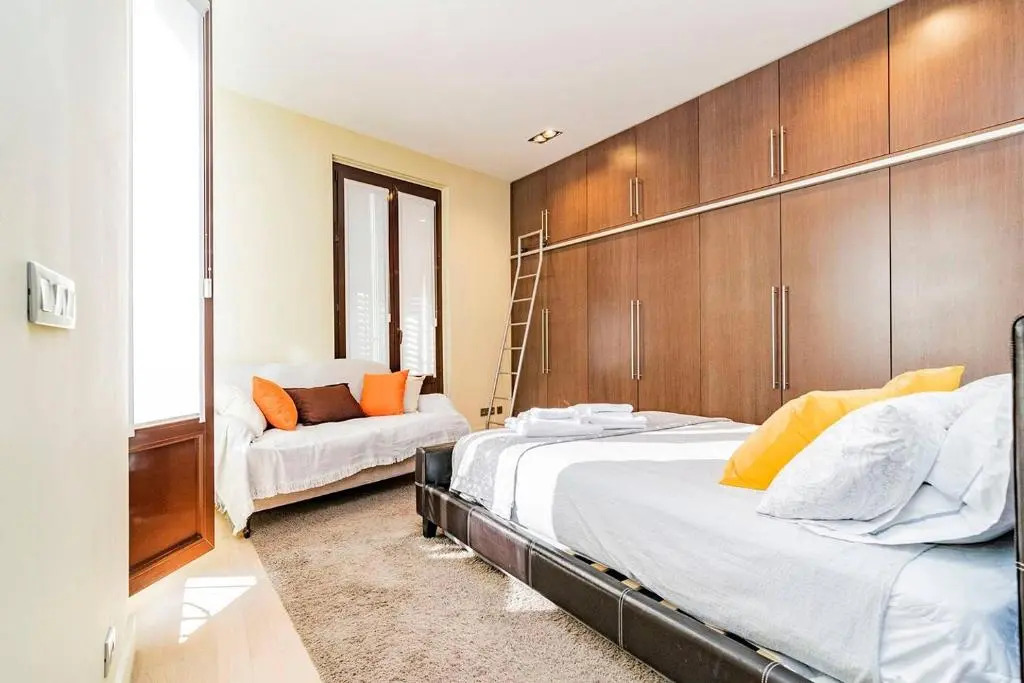 Caprichoso Loft junto Teatro Real - Madrid Centro by Batuecas