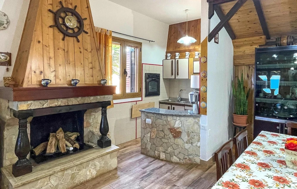 Amazing Home in Torre Vado With Wifi and 2 Bedrooms