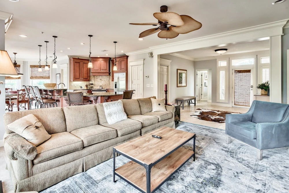 8501 Turnberry Court Condo 3 Bedrooms 3 Bathrooms Condo