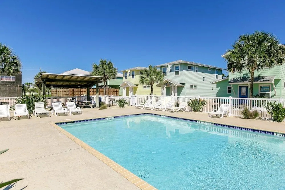 4BR Brand New Royal Palms, Calypso Cove by RedAwning