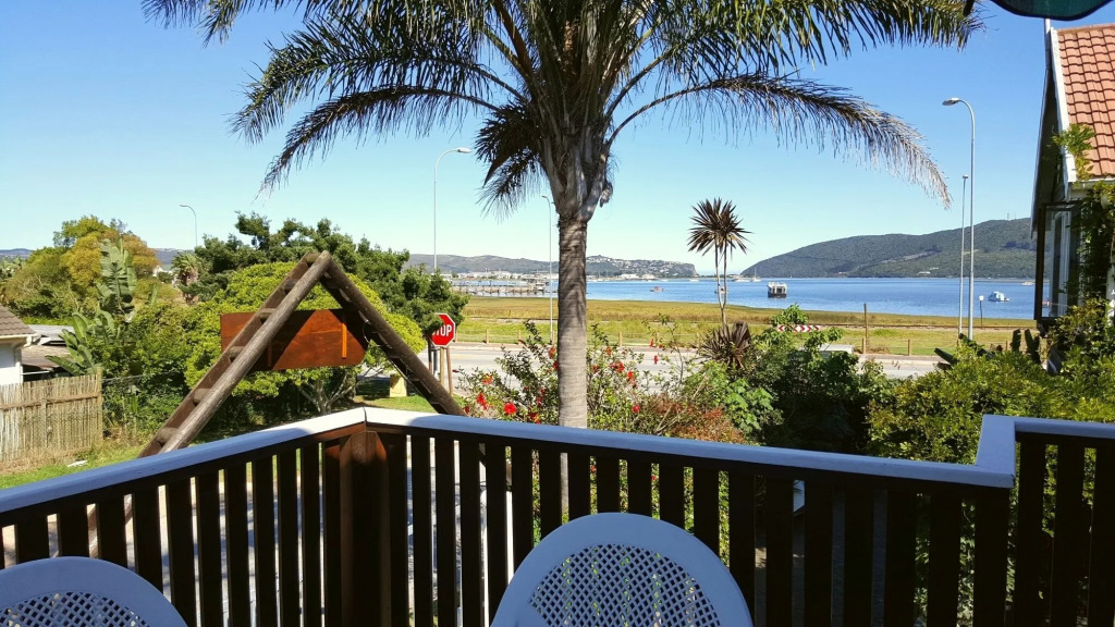 Lakeside Accommodation