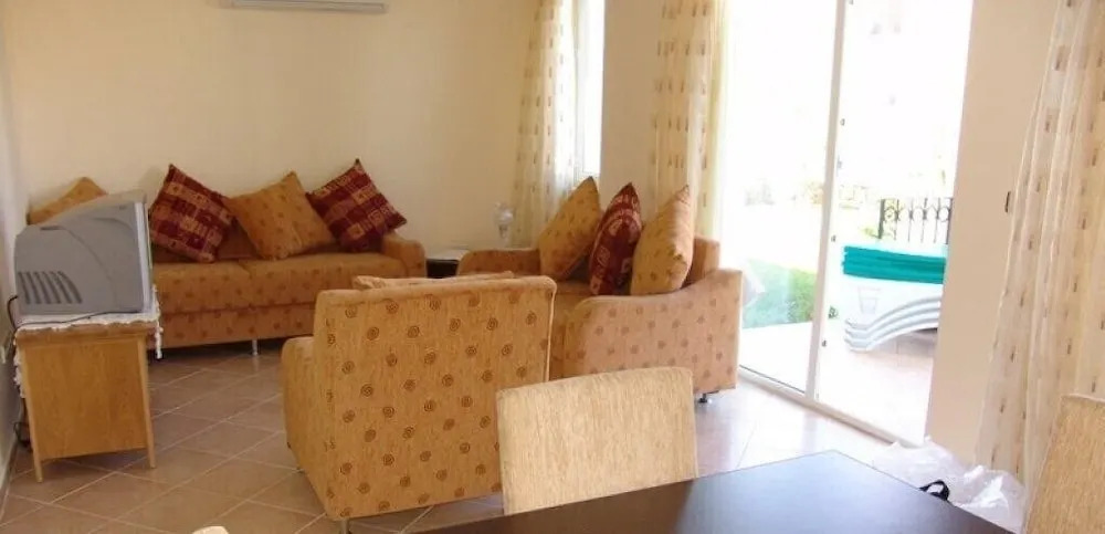 Villa PN13 by JoyLettings