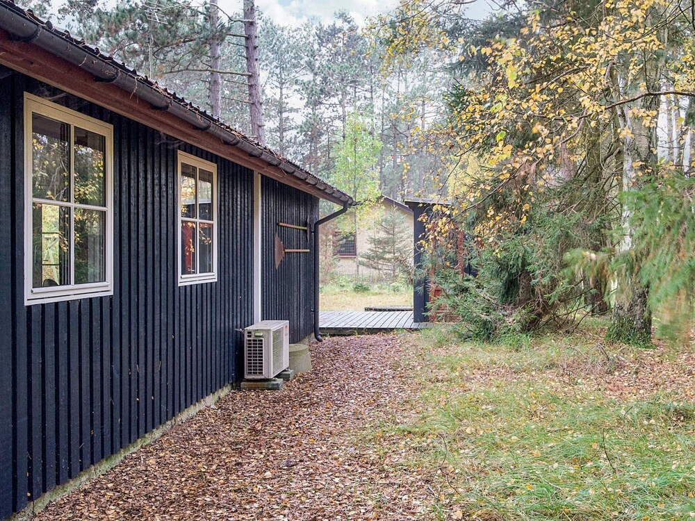 Idyllic Holiday Home in Store Fuglede near Forest