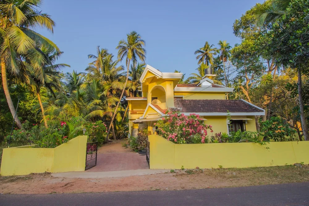 OYO 12541 Home Stylish 2BHK Betalbatim