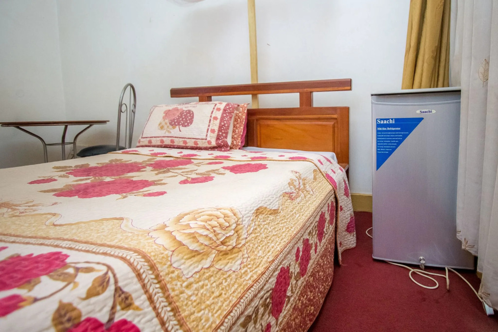 Brimax Hotel