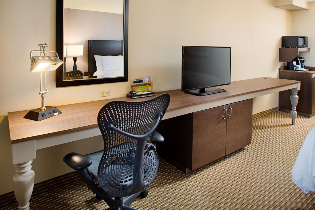 Hilton Garden Inn Hartford North-Bradley International Airport