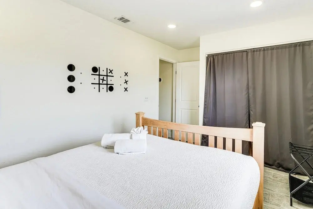 Near Airport & Sports Venues: Tampa Sanctuary!
