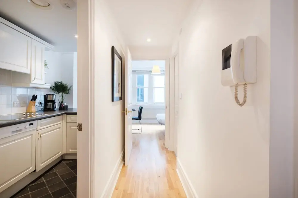 Holborn Penthouse Apartment with Terrace