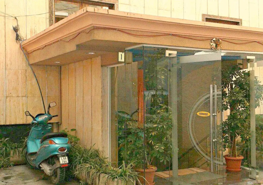 Meg Klaus Hotel
