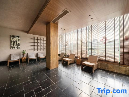 Qingyin Hotel