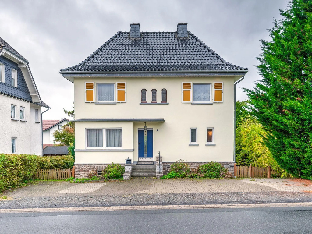 Spacious Villa near Center