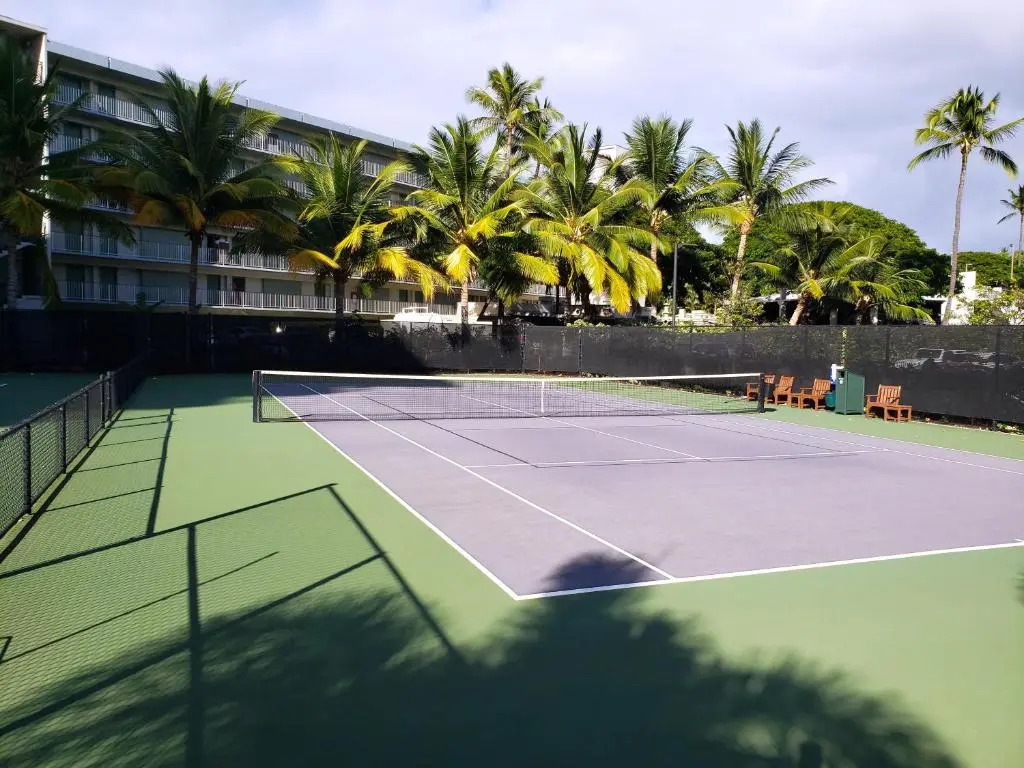 Maui Westside Presents- The Whaler 319