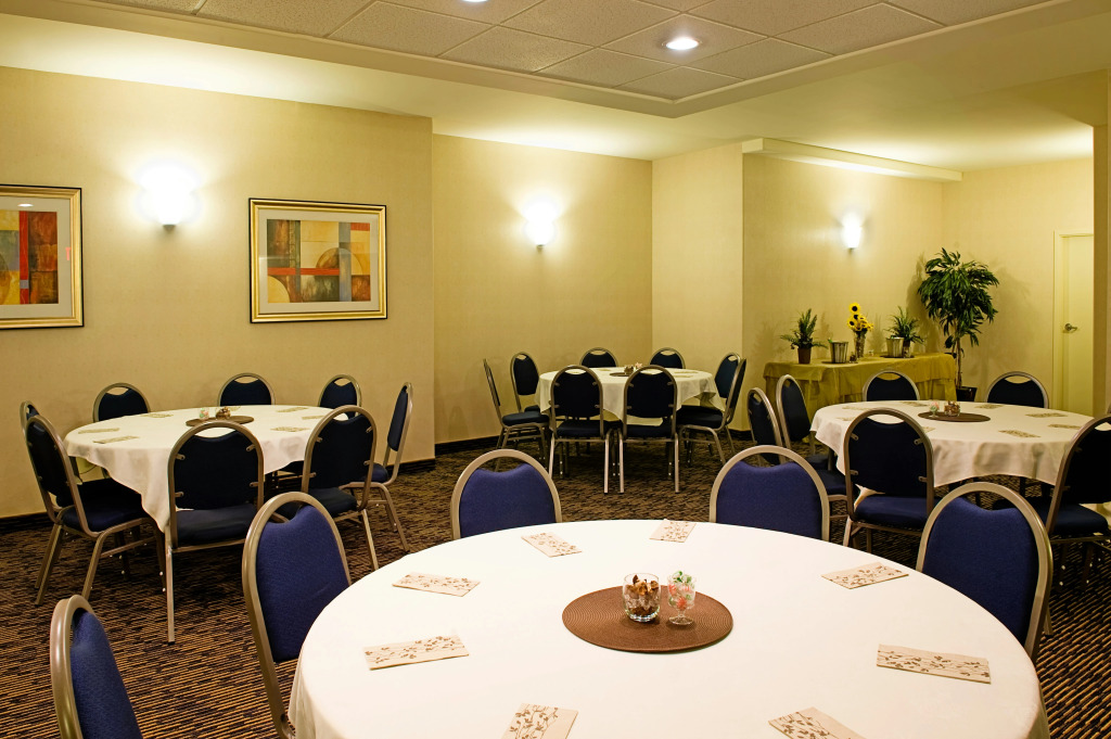 Holiday Inn Express & Suites-Regina-South by IHG