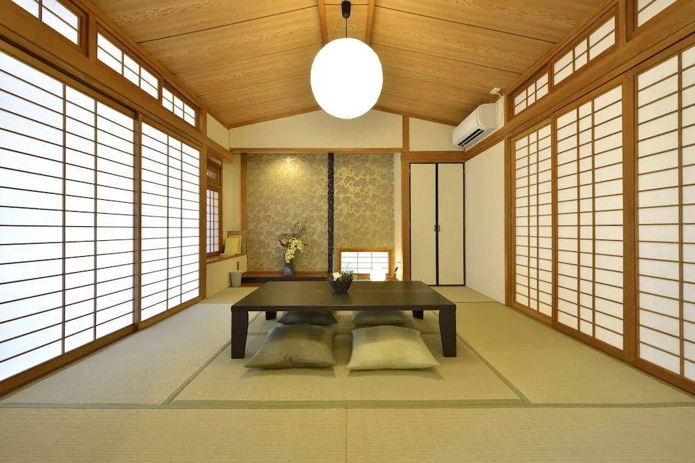 EX Kumoji Apartment