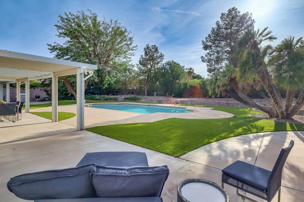 Vegas Getaway w/ Extra-deep Pool, 5 Mi to Strip