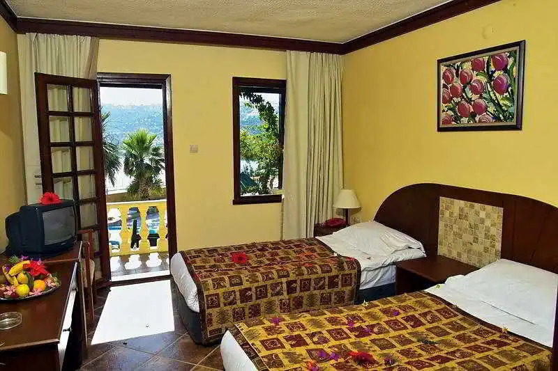 Green Beach Resort