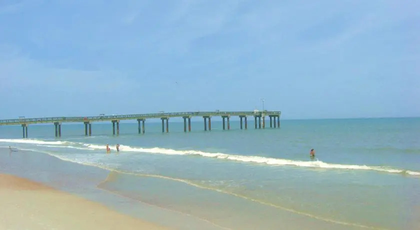 Pier Point 55 by Vacation Rental Pros