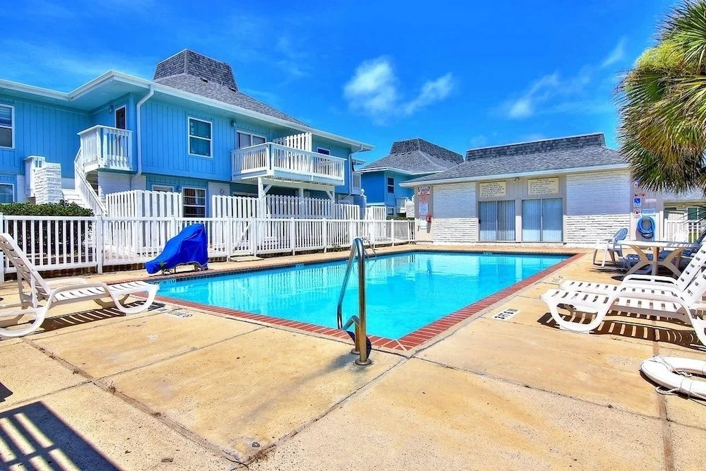 El Cortez Condominiums #105 2 Bedrooms 2 Bathrooms Condo