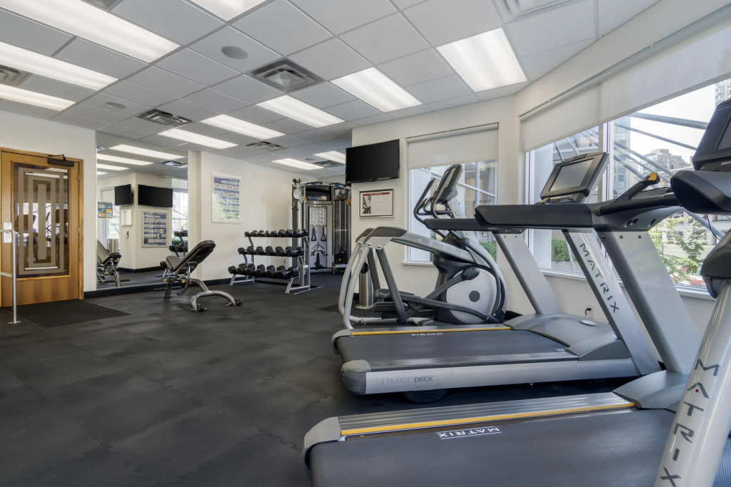 Best Western Premier Chateau Granville Hotel & Suites & Conference Centre