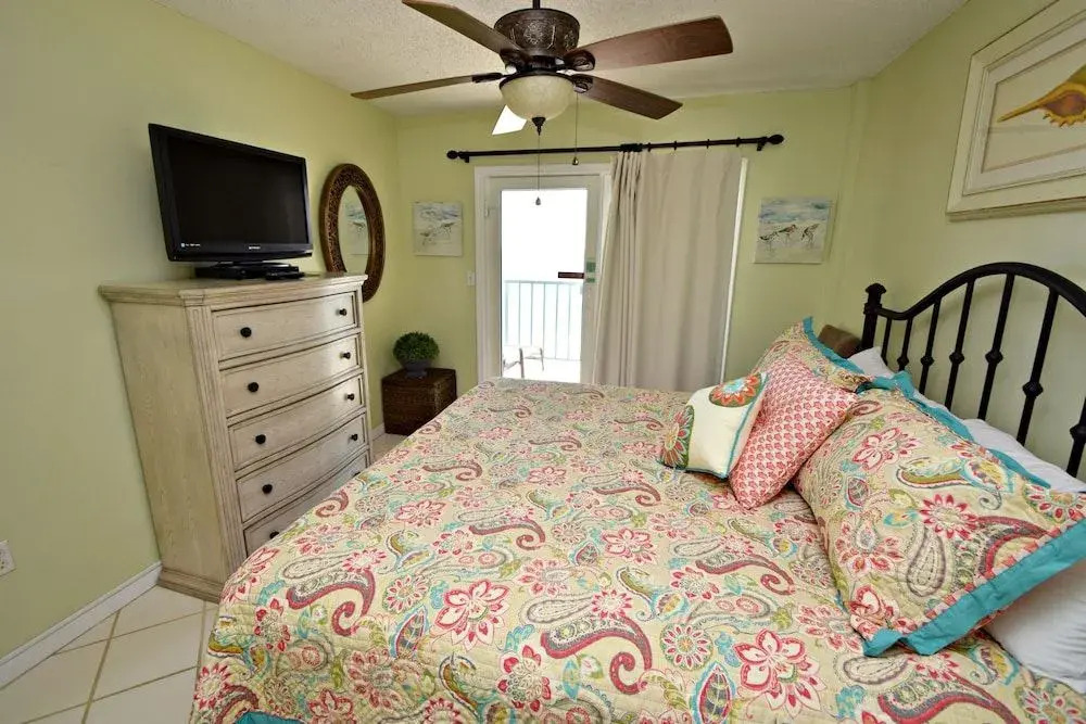 Surf Side Shores 2704 by RedAwning