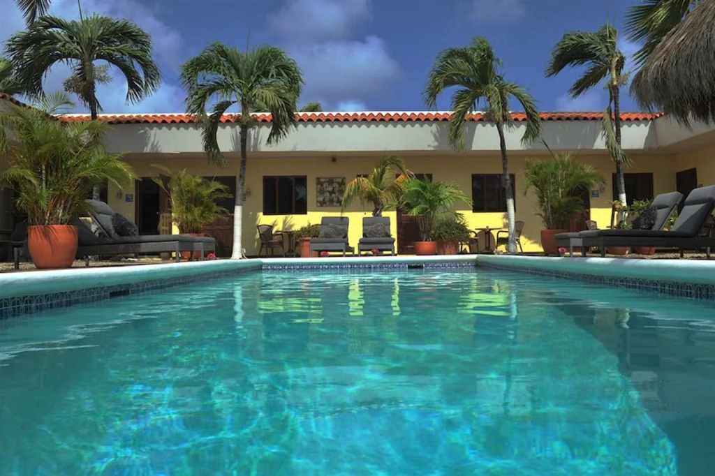 Arubiana Inn Hotel