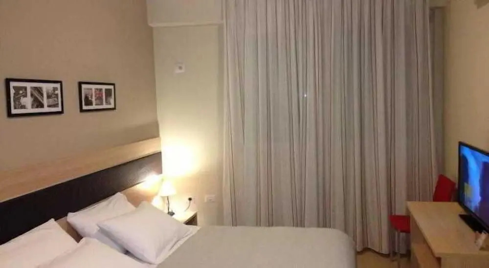 Hotel Oresti Center