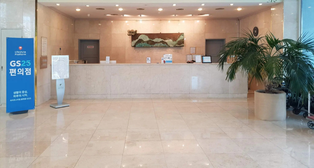Bloom Hotel