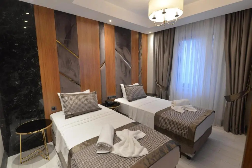 Santra Hotel