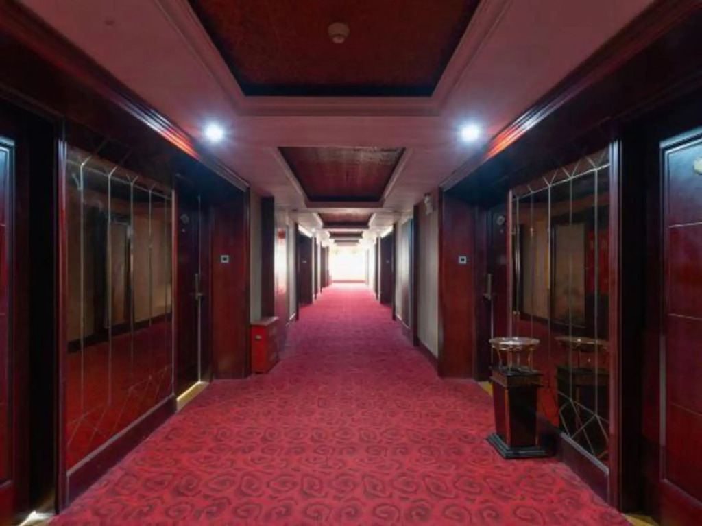 Oriental International Hotel