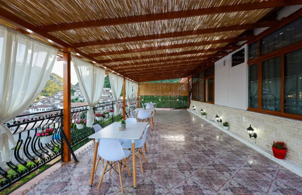 Villa 97