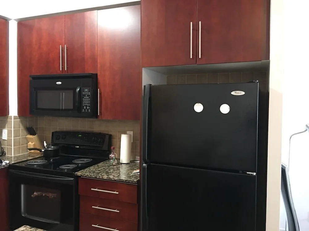 Royal Suites Mississauga