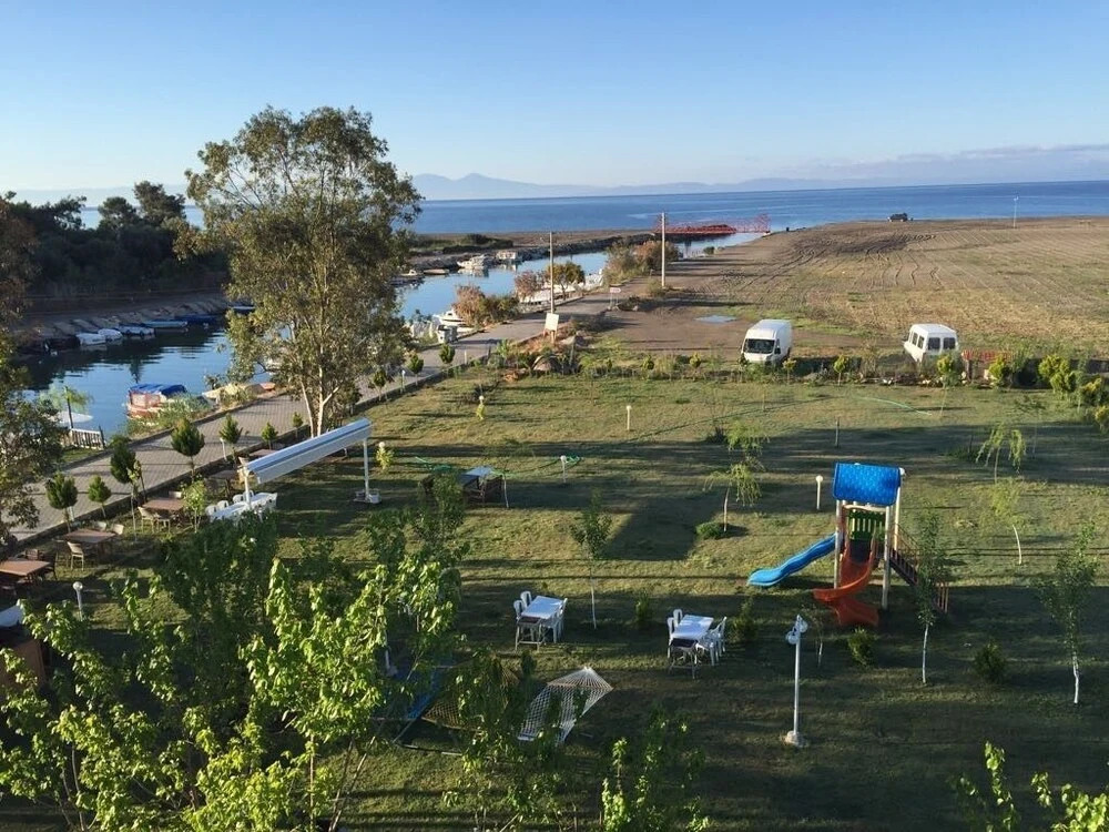 Deniz Kizi Hotel