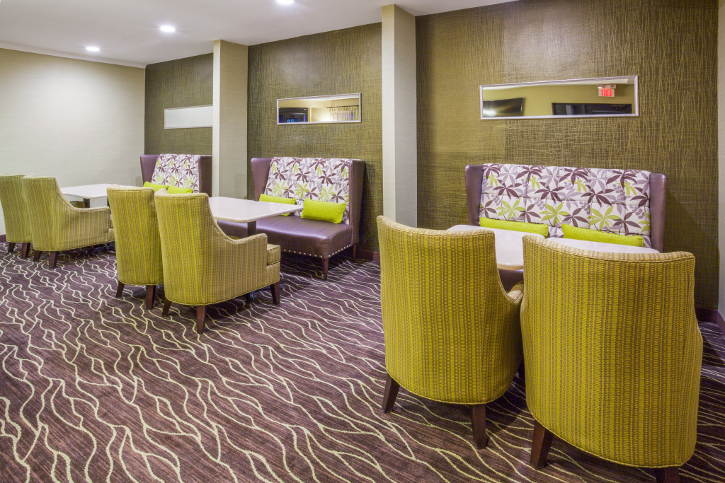 Holiday Inn Express Hotel & Suites St. Paul - Woodbury by IHG
