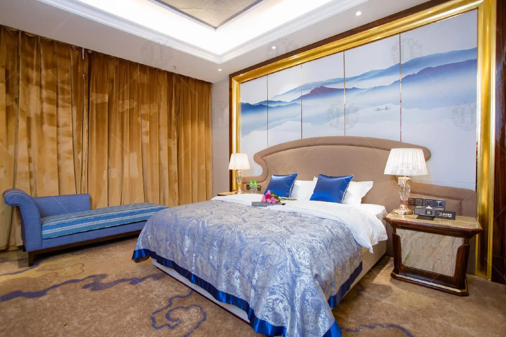 Huasheng Hotel