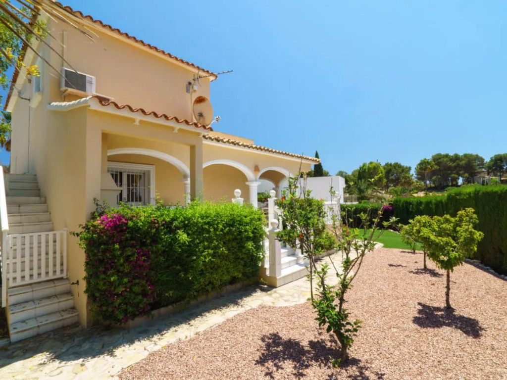 House Alina Moraira